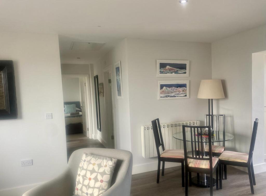 2 Bedroom Cottage Sleeps 4, With Pool Use, Sennen Exterior photo